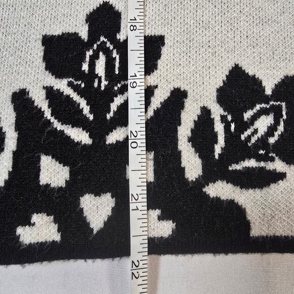 Maeve by Anthropologie Floral and Hearts Crewneck Sweater. Ret. $98 - Picture 8 of 8